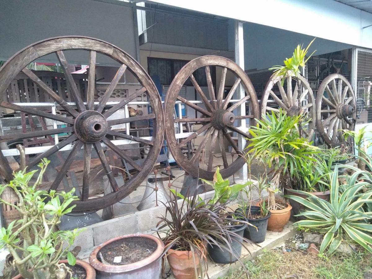 Ban Khun Rin Homestay Amphawa Exterior foto